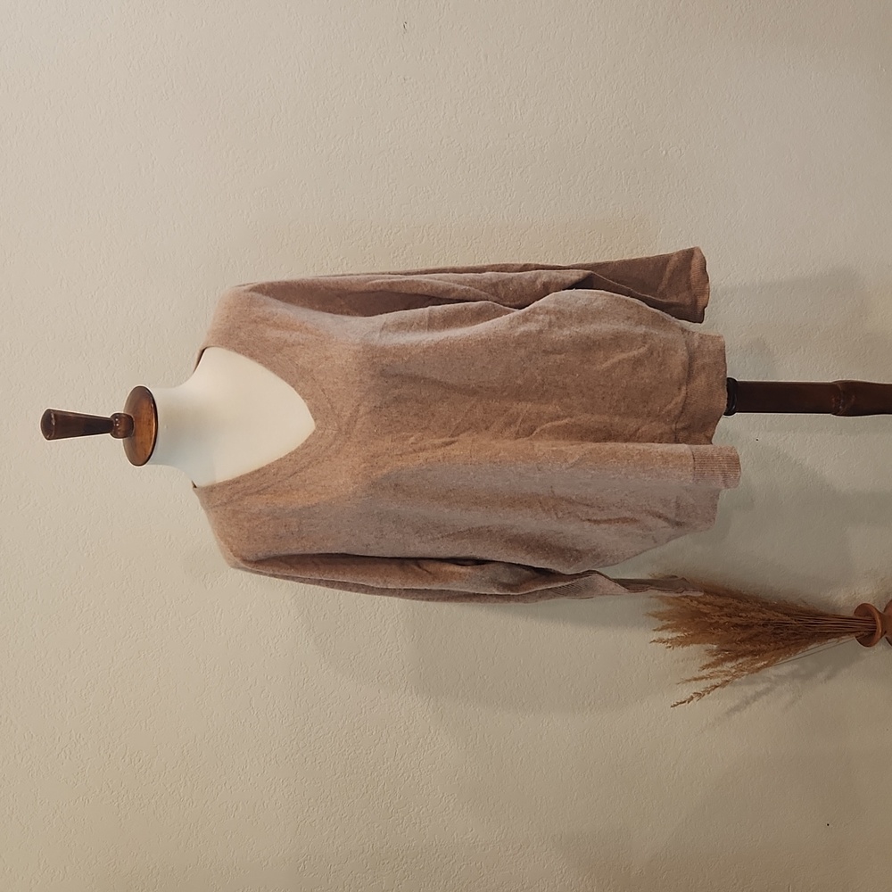 Garnet Hill Women's V-Neck Sweater - Light Brown